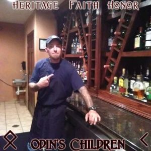 Meet your Posher, Dustin